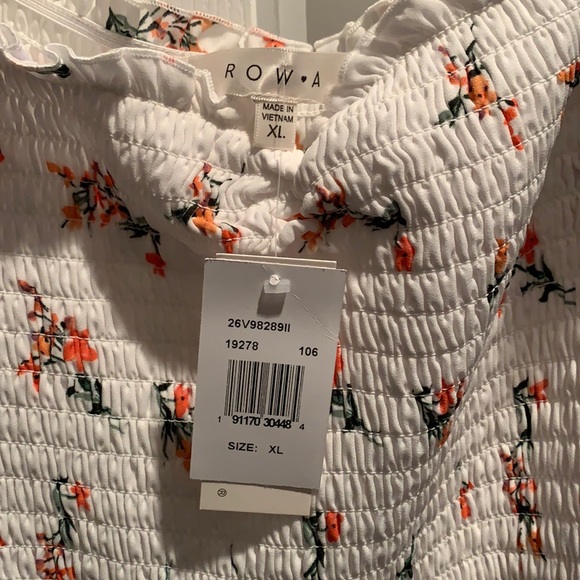 Brand New white & floral dress - Picture 5 of 5